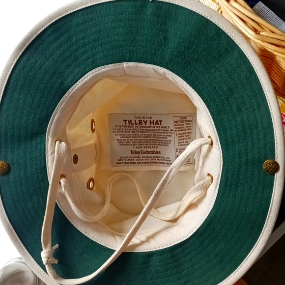 Outback Cotton Sun Khaki Hat by none other than Tilley Endurables - Picture 6 of 9